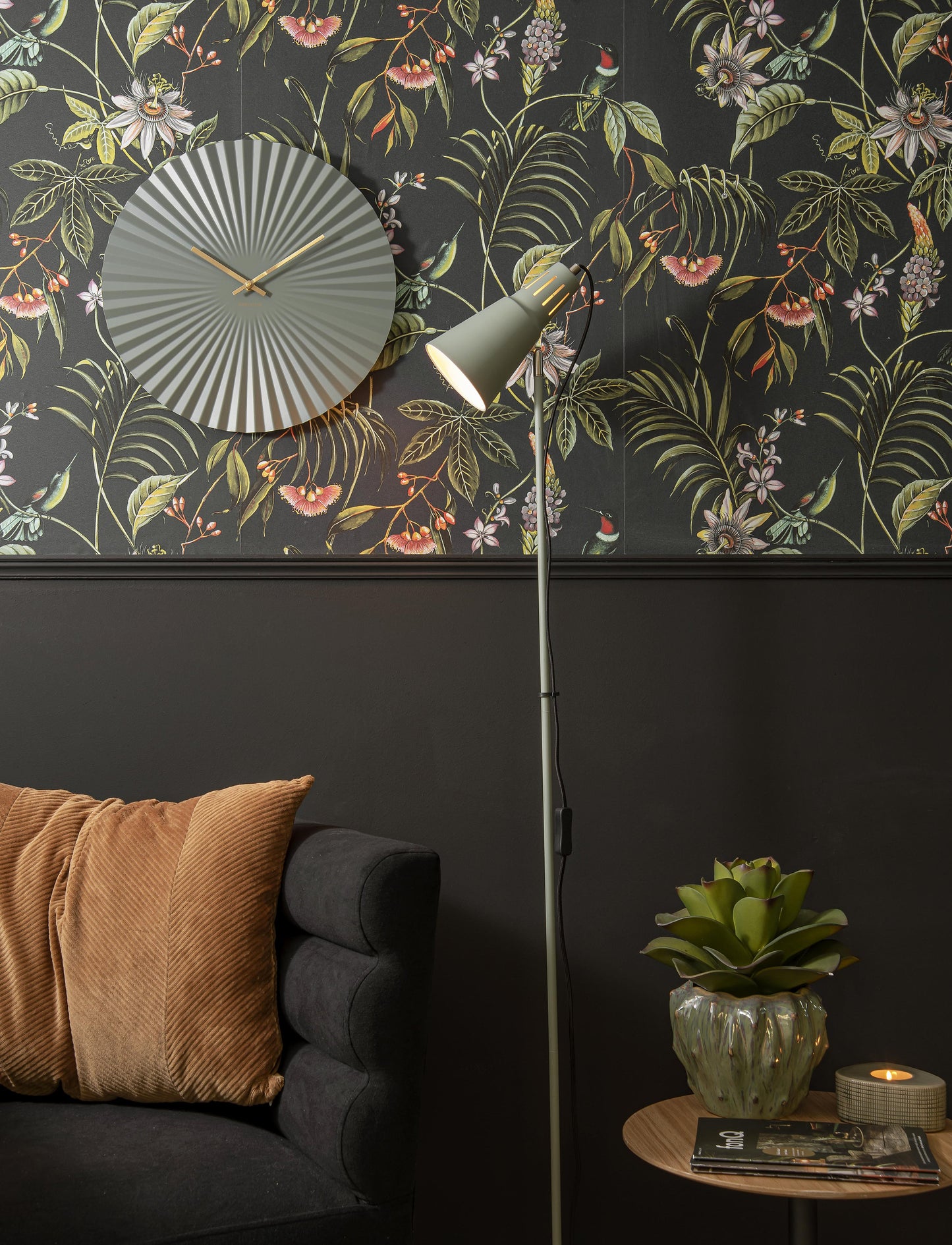 Sensu wall clock jungle green
